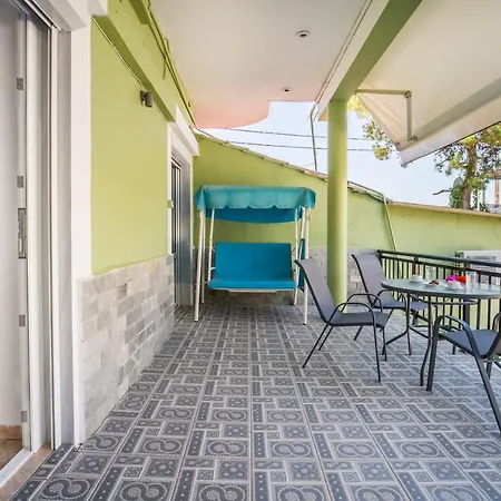 Velvet Thassos Pefkári