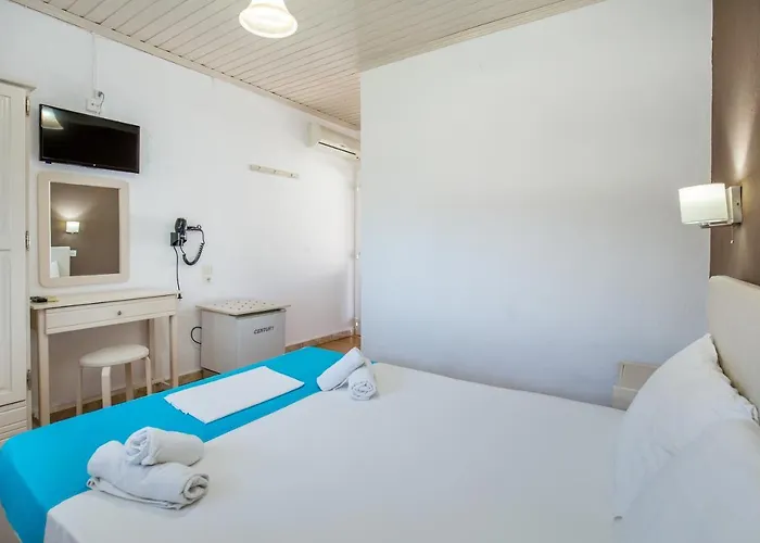 Velvet Thassos 2*