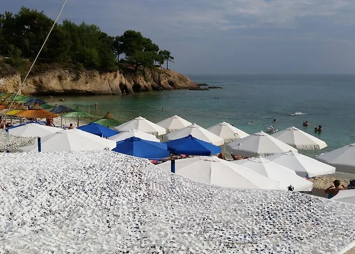 Velvet Thassos Pefkári
